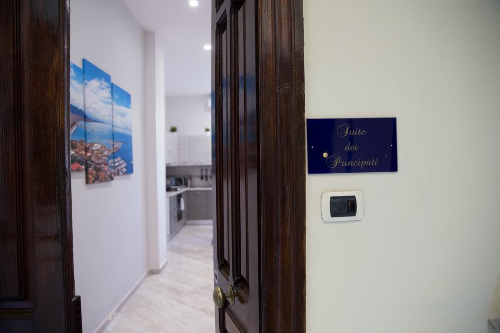 Suite Dei Principati Salerno Kültér fotó